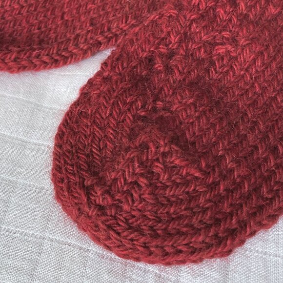 Handmade 🇨🇦 NWOT Hand Knit Alpaca & Merino Wool Reading/Bed Socks - Picture 2 of 5